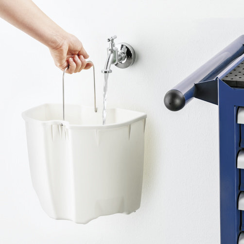  Puzzi 10/1: Removable dirty water tank